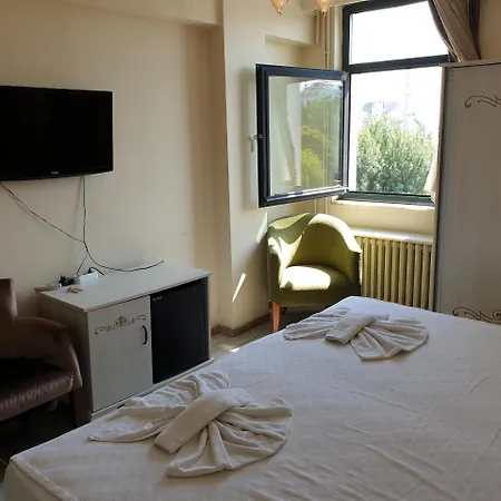 Bufes Sultanahmet Hotell 3*